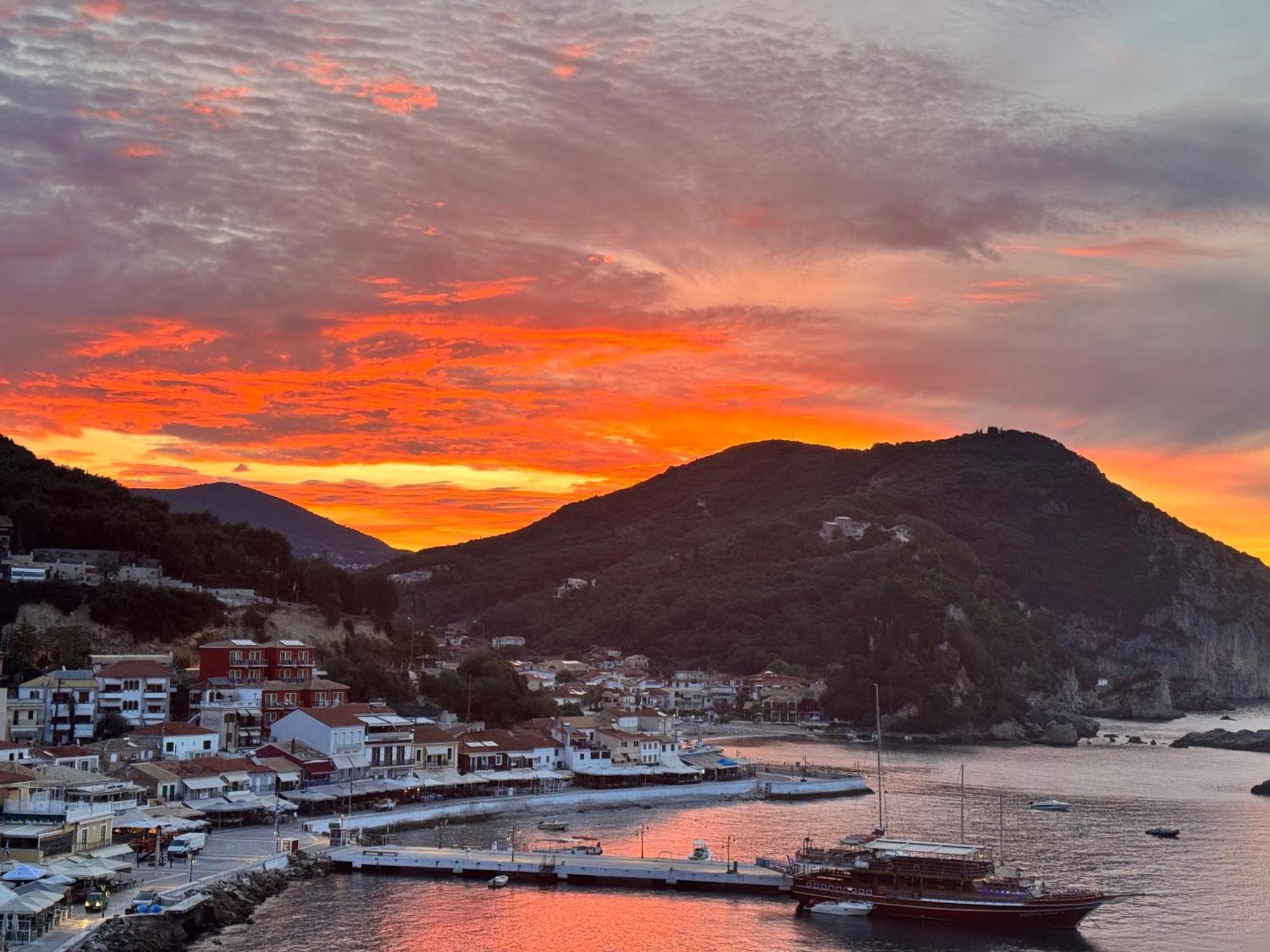 Sunrise House Hotel Parga Eksteriør billede